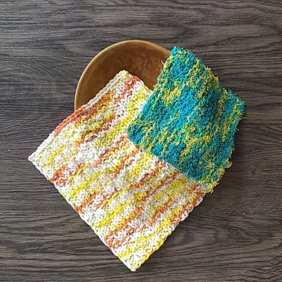 Hand Knit Dish Cloth and Mini Scrubbing Cloth - Picture 4 of 8